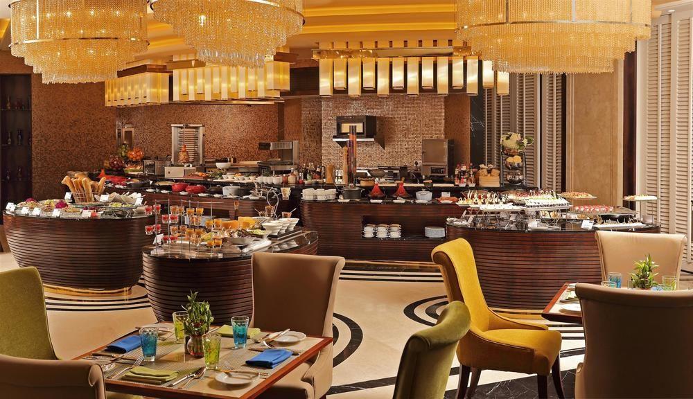 Sheraton Grand Bund Garden Hotel 5*