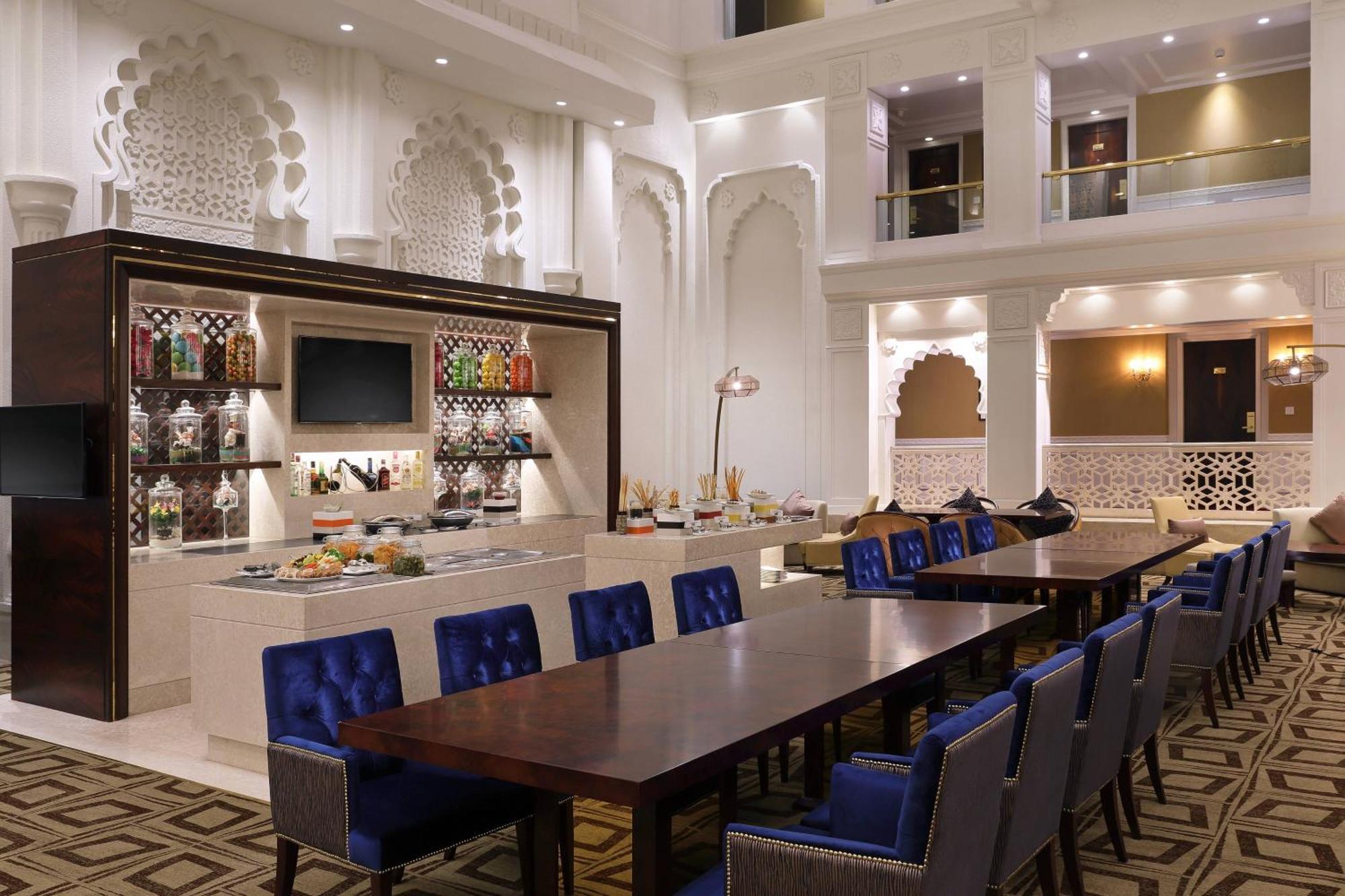 Sheraton Grand Bund Garden 5*