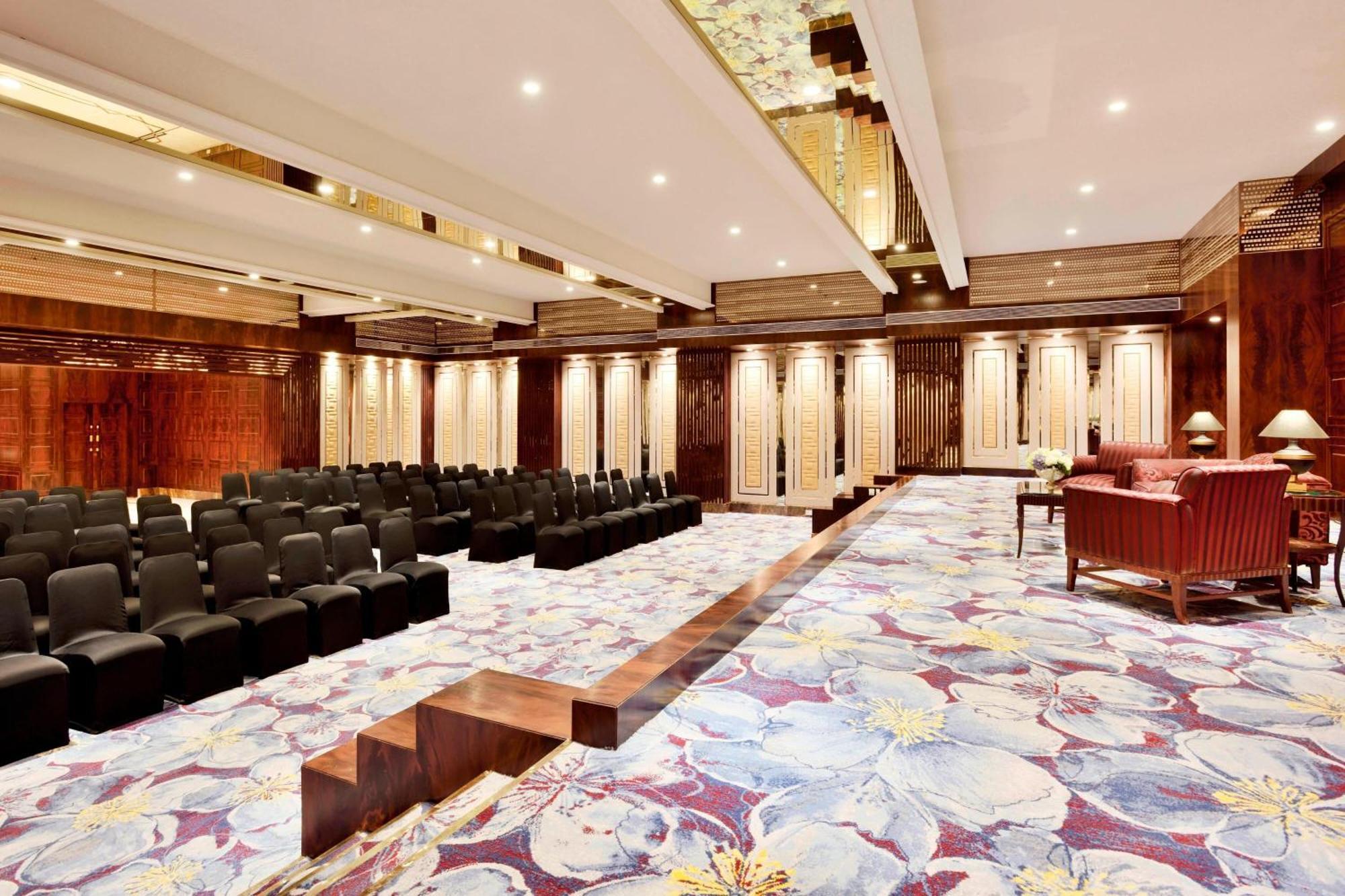 Sheraton Grand Bund Garden Pune