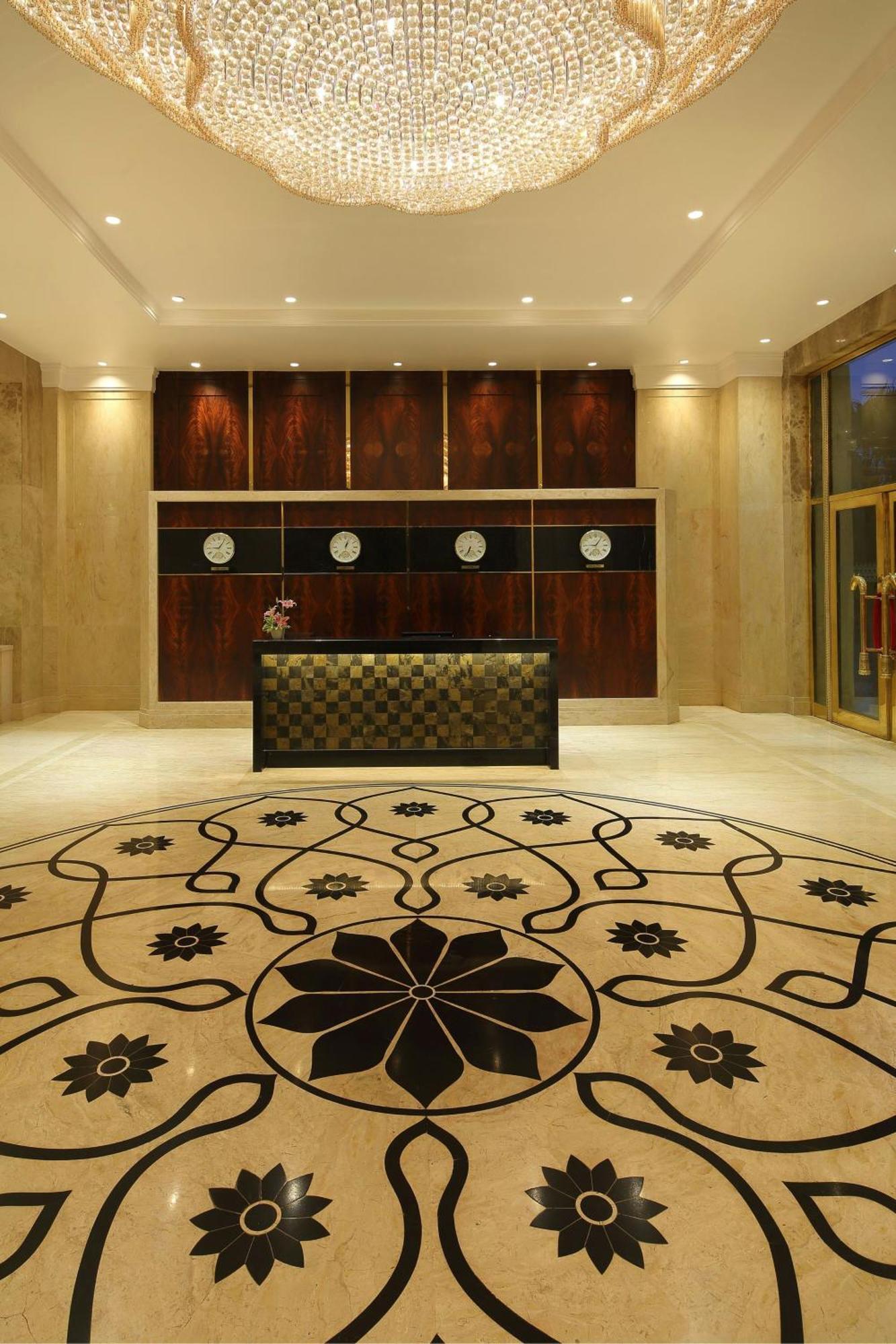 Sheraton Grand Bund Garden 5*
