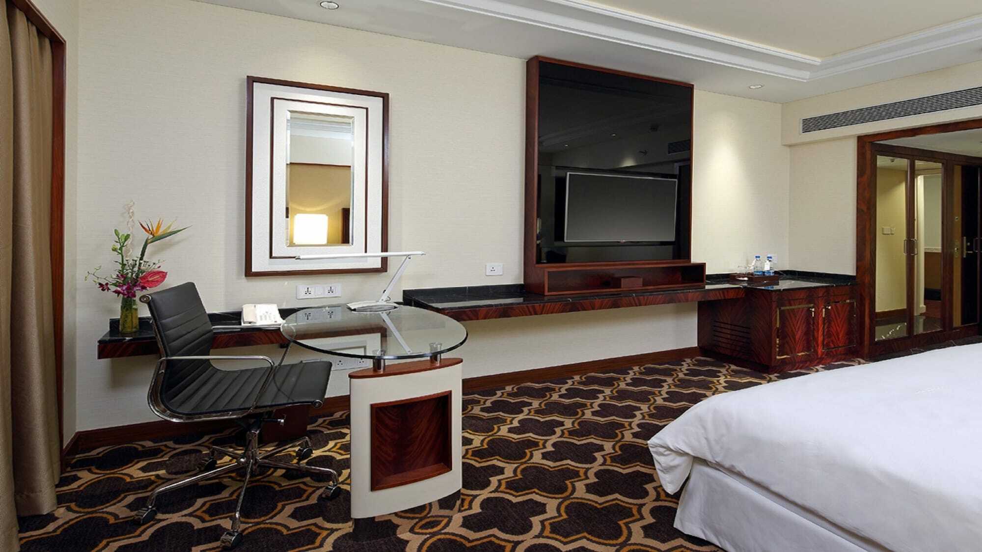 Sheraton Grand Bund Garden 5*