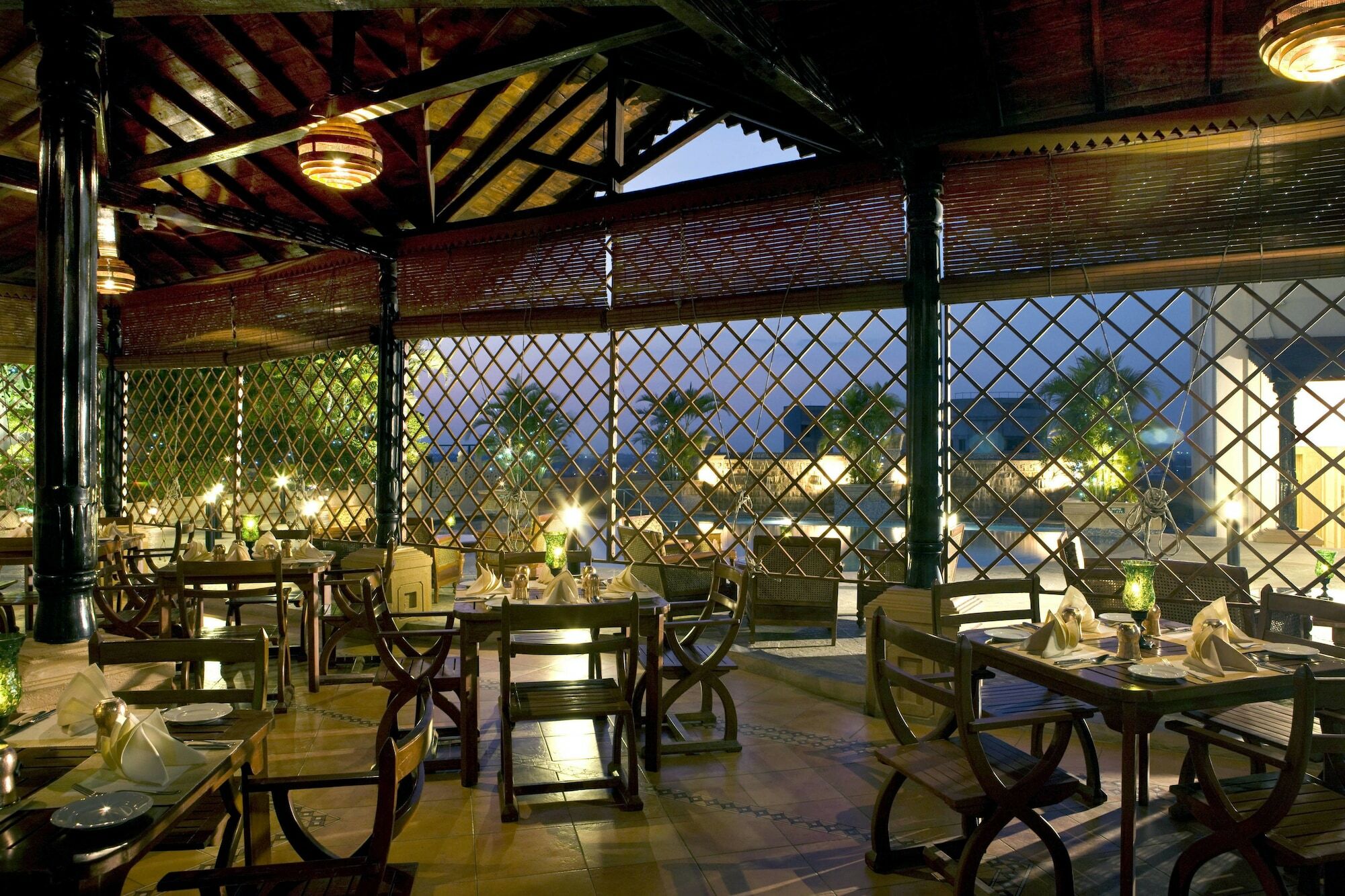 Hotel Sheraton Grand Bund Garden Pune